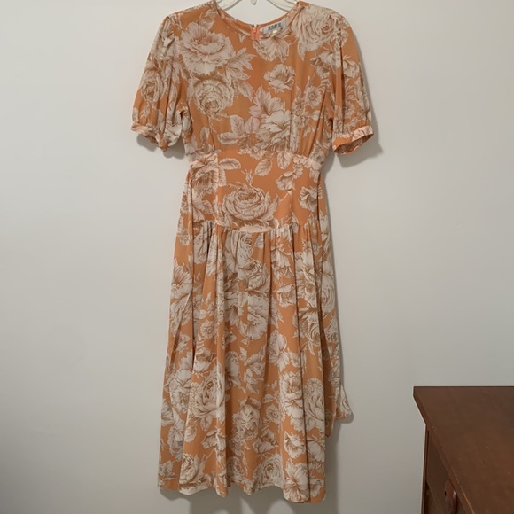 Vintage Peach Floral Dress - Picture 5 of 6